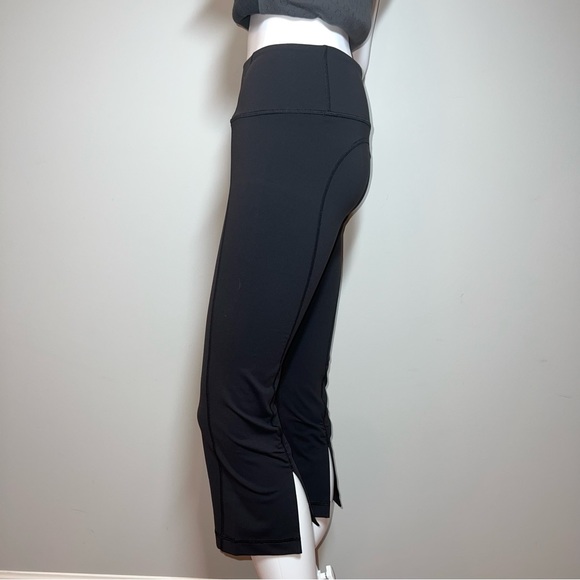 Lululemon Gather & Crow Crop II Capri Leggings in Black - Picture 5 of 8